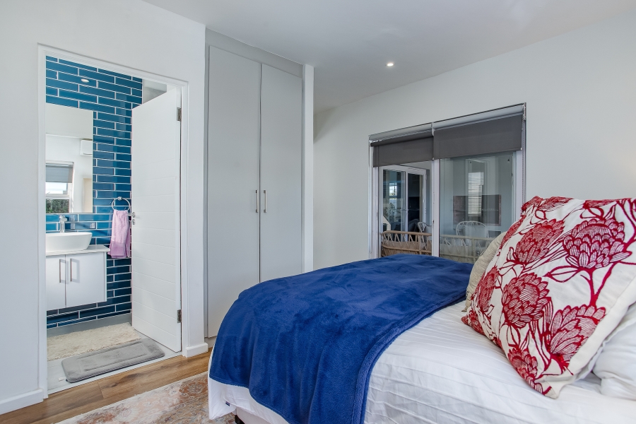 4 Bedroom Property for Sale in Mountain Crest Private Estate Western Cape